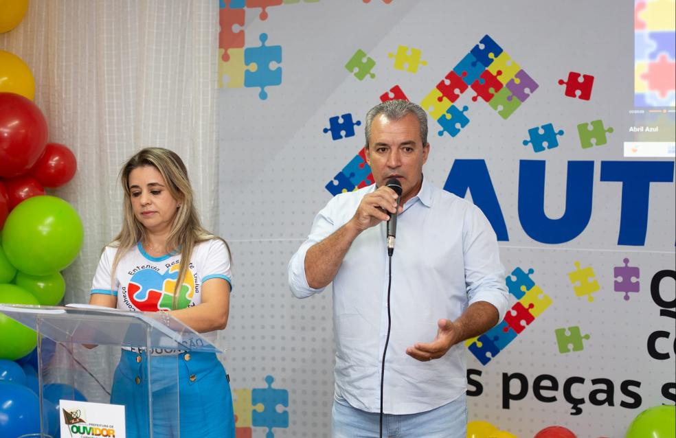 Mês de conscientização sobre o autismo.