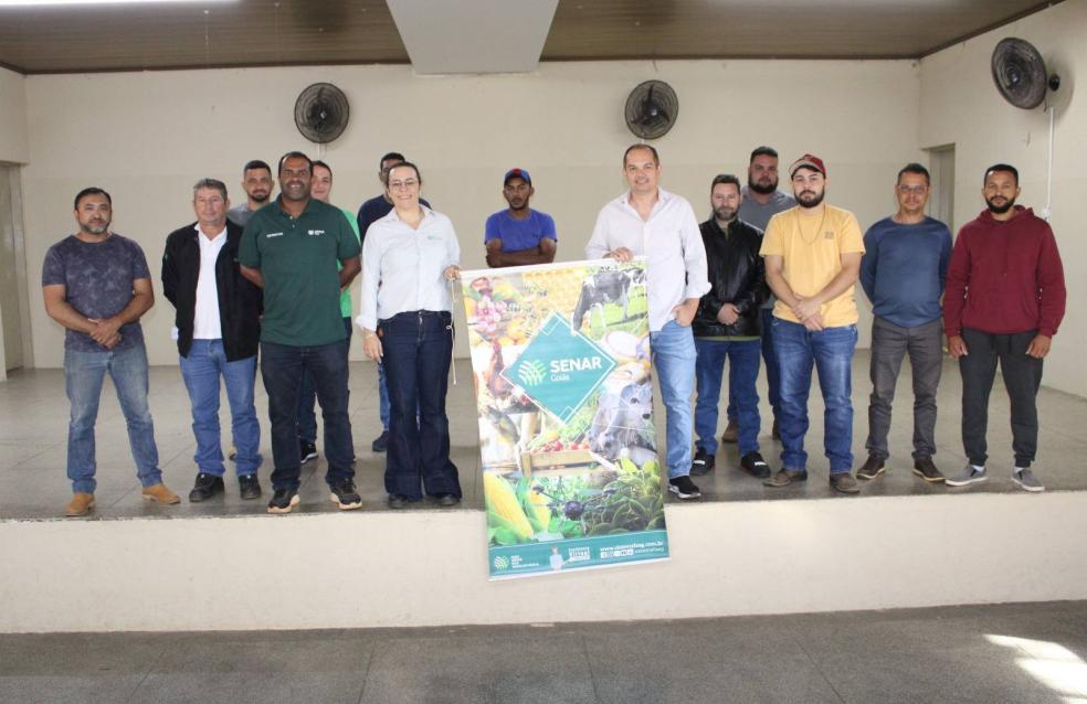 Operação e manutenção de Pá carregadeira.