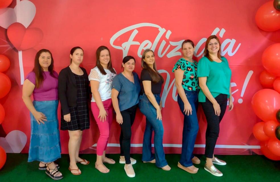 Dia das Mães – O CEMEI Ana Ramos dos Santos de Ouvidor realizou apresentações com todas as crianças em homenagem ao dia das mães.