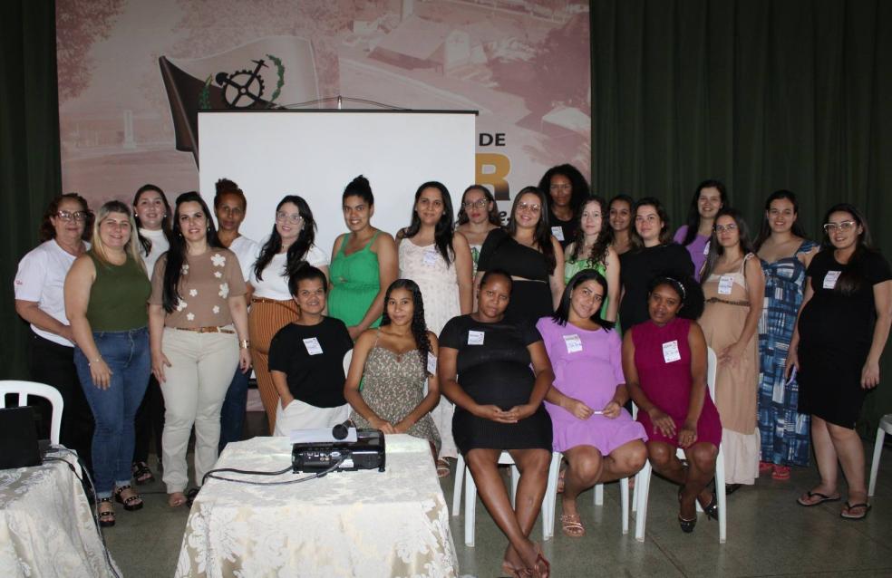 Gestantes 2025 – A Prefeitura de Ouvidor, através das Secretarias de Saúde e Ação Social, iniciou mais um "Curso de Gestantes" no município.