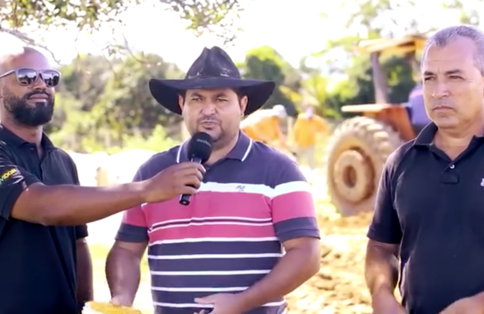 Prefeitura  inicia silagem a custo zero